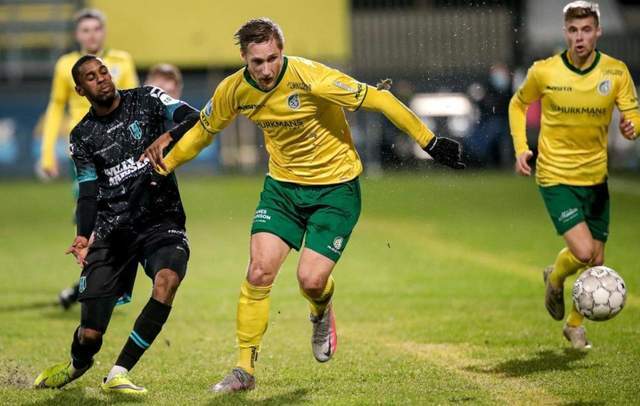 他利落地颠 他利落地颠